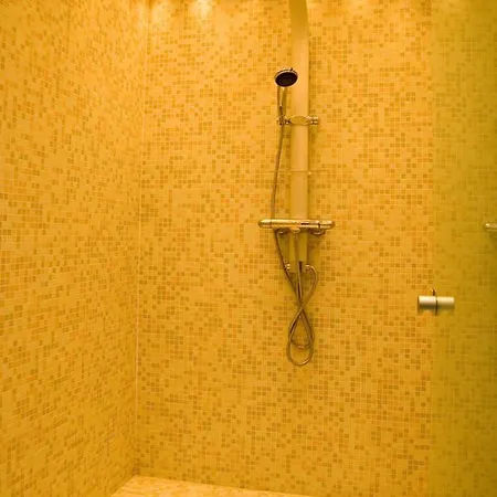 Bed & Breakfast Beautyd Familie- Of Gezinskamer Junior-suite Centrum Gullegem